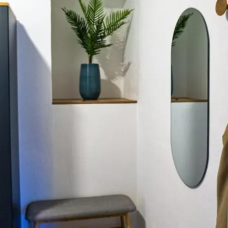 Tisa, Apartment *