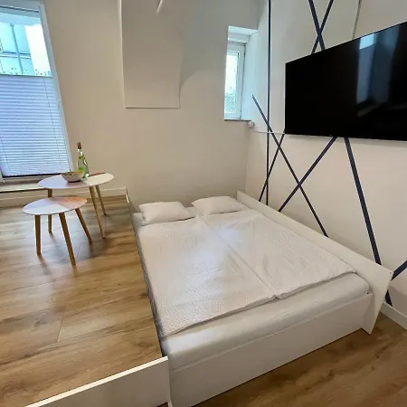 Tisa, Apartman Ljubljana